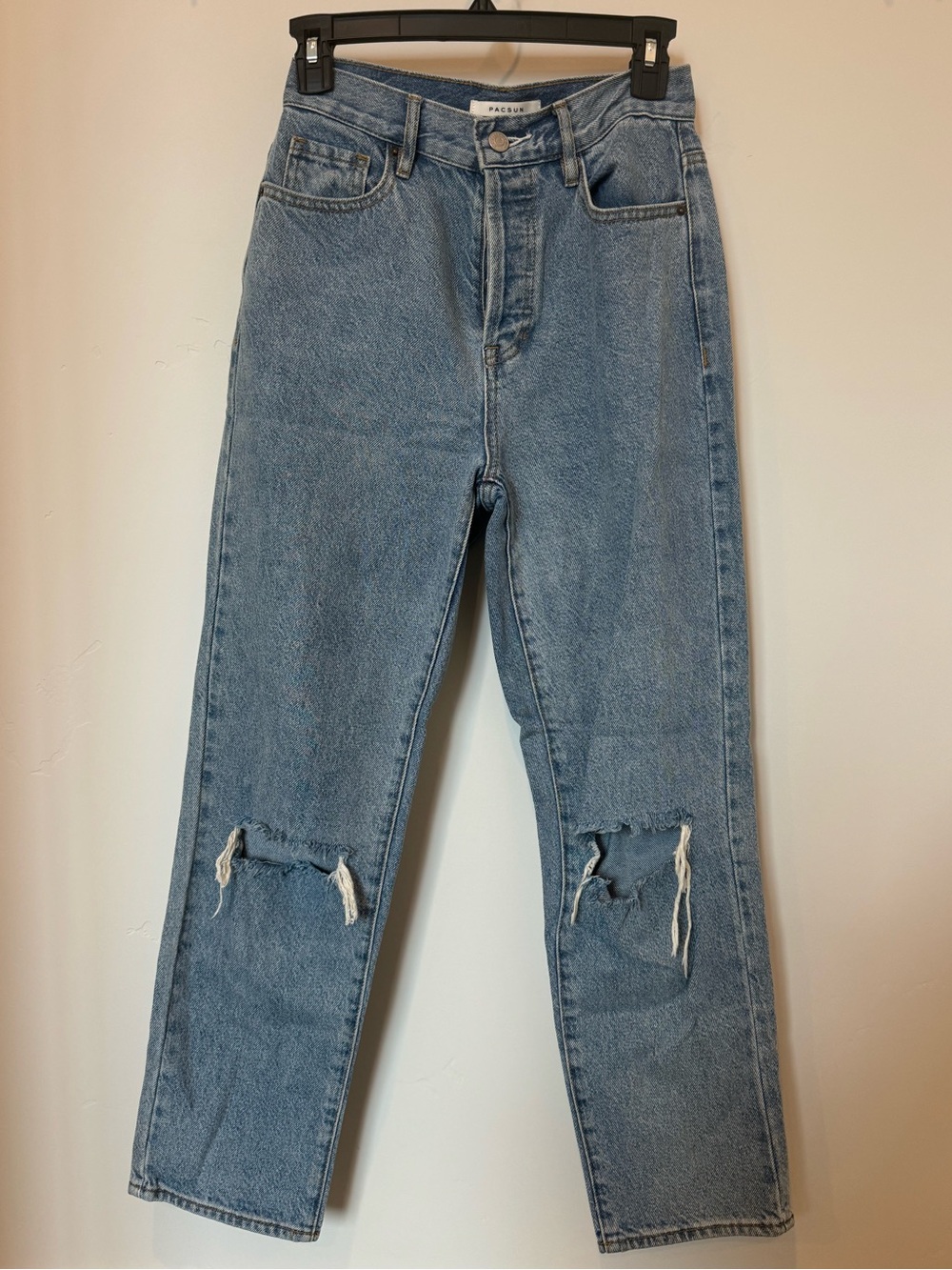 PacSun High-Rise Light Blue Distressed Women’s Jeans